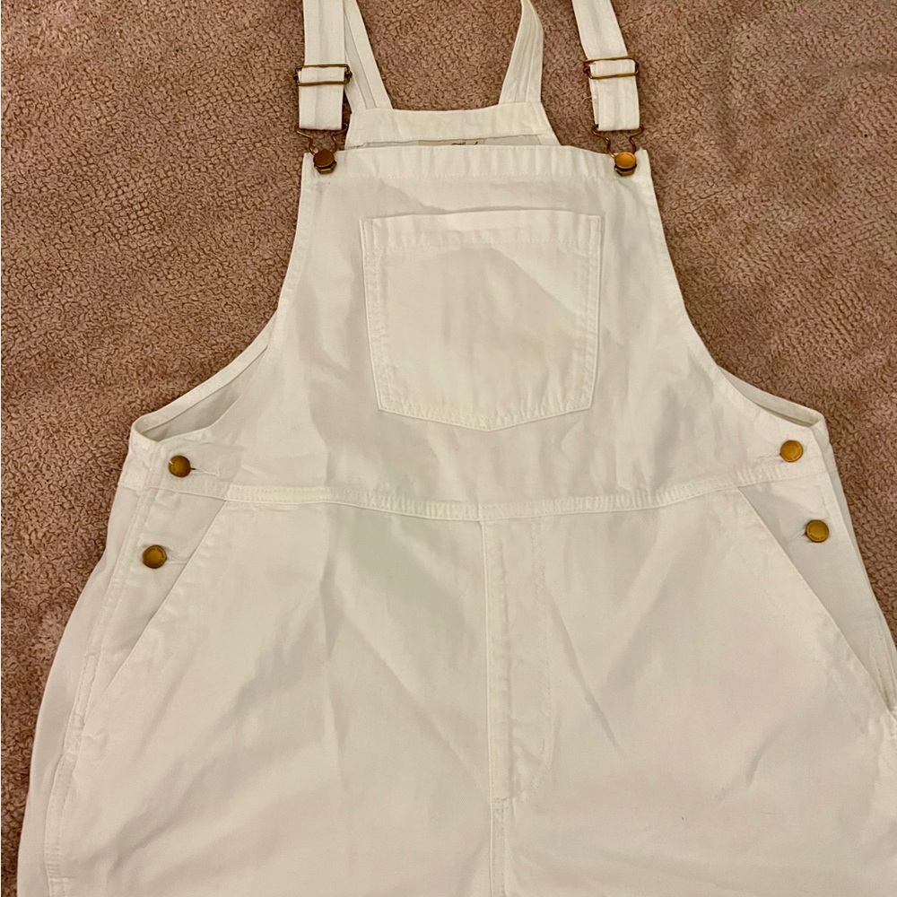 Universal Thread Goods Co. White Denim Overalls Size 14 NWOT Only Worn Once